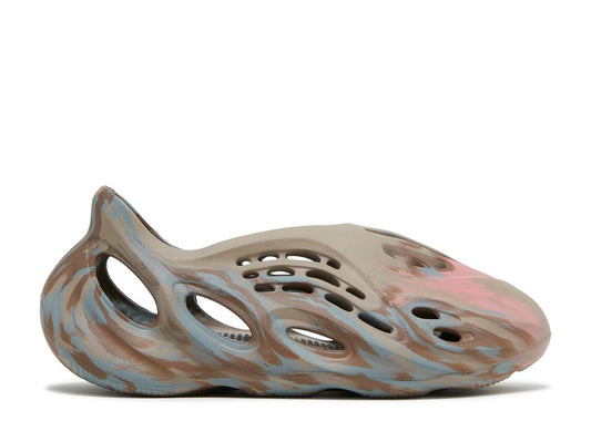 Yeezy Foam RNNR MX Sand Grey SZ 9