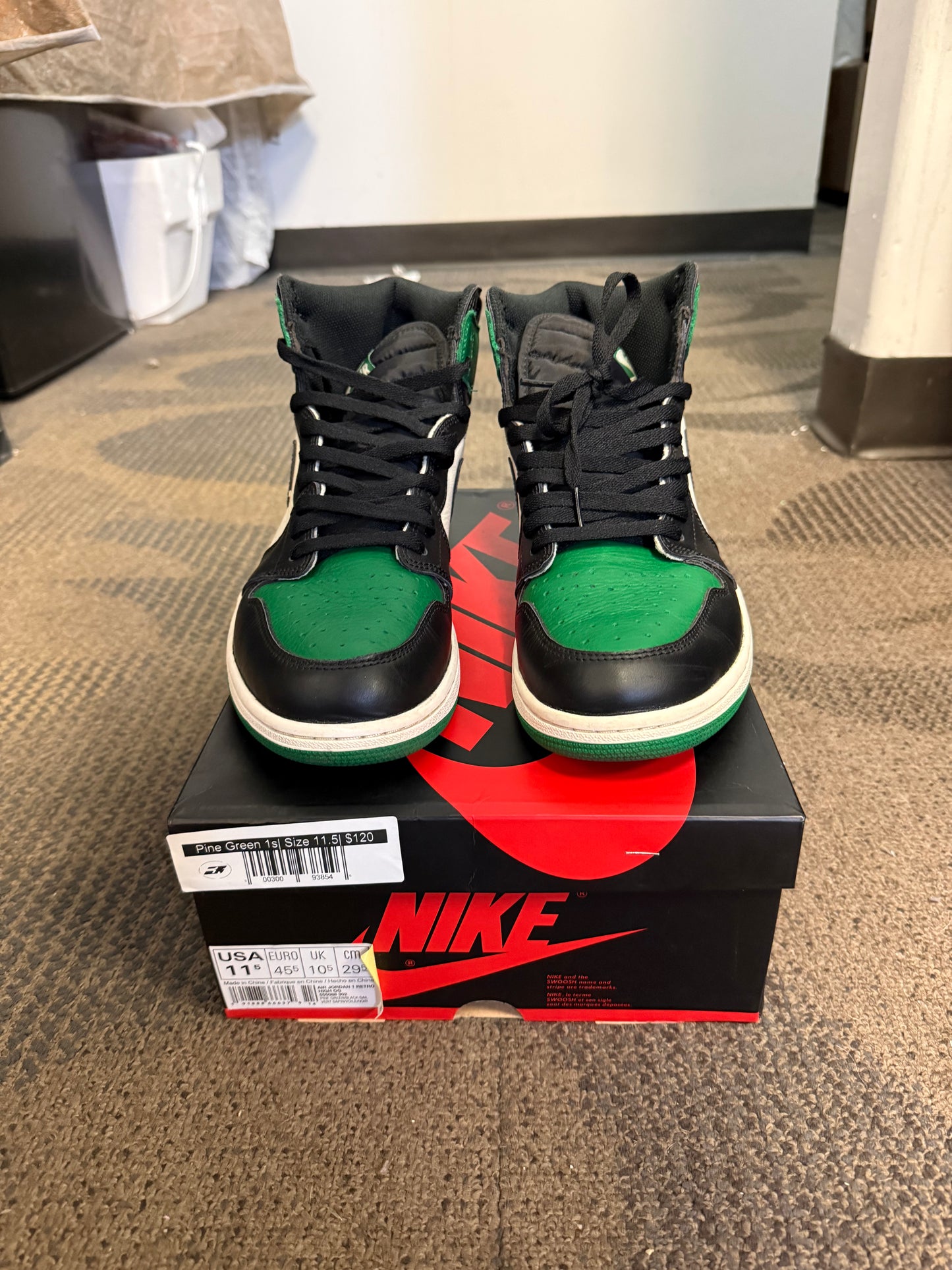Jordan 1 Retro High Pine Green SZ 11.5