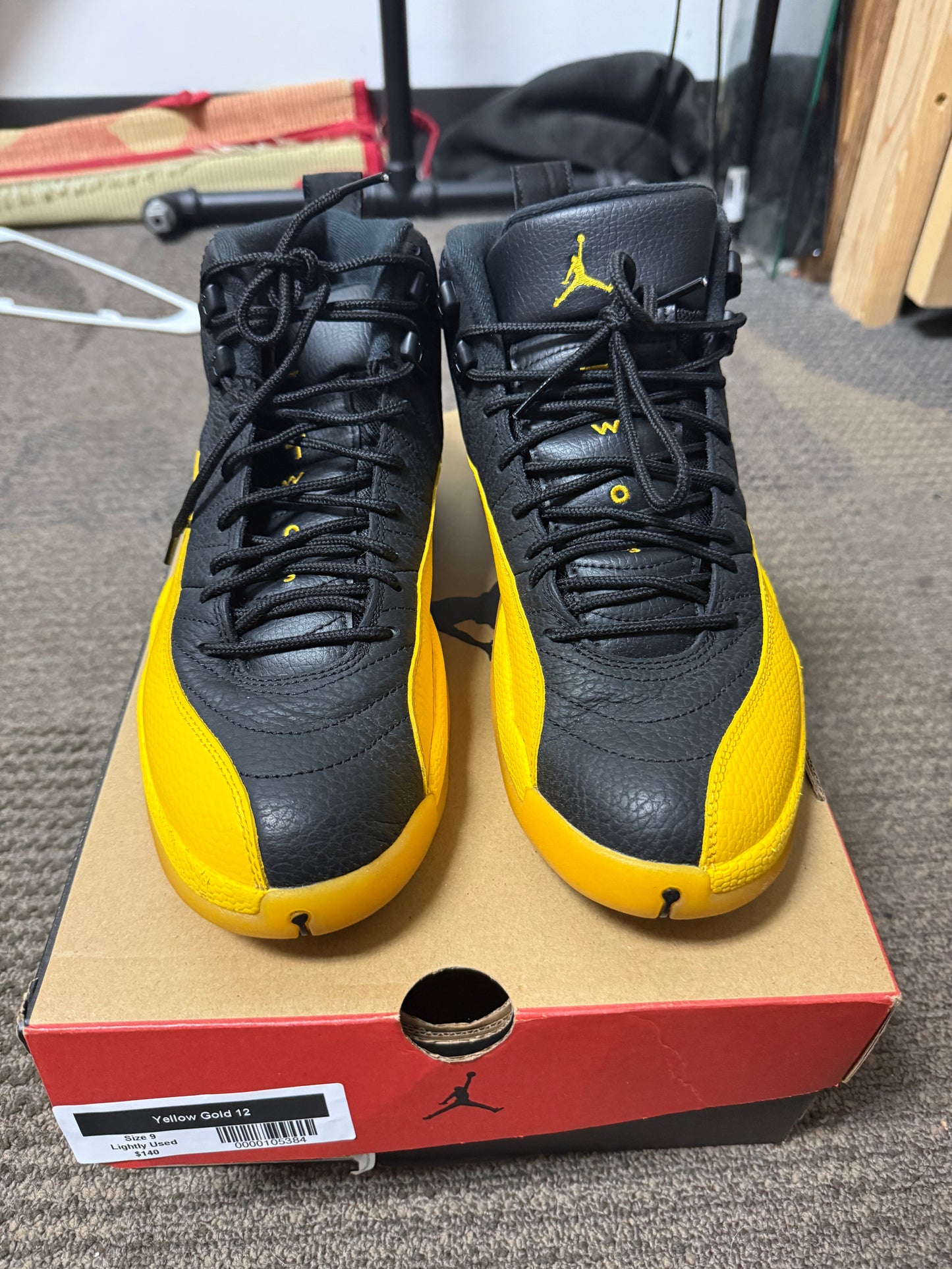 Jordan 12 Retro University Gold SZ 9