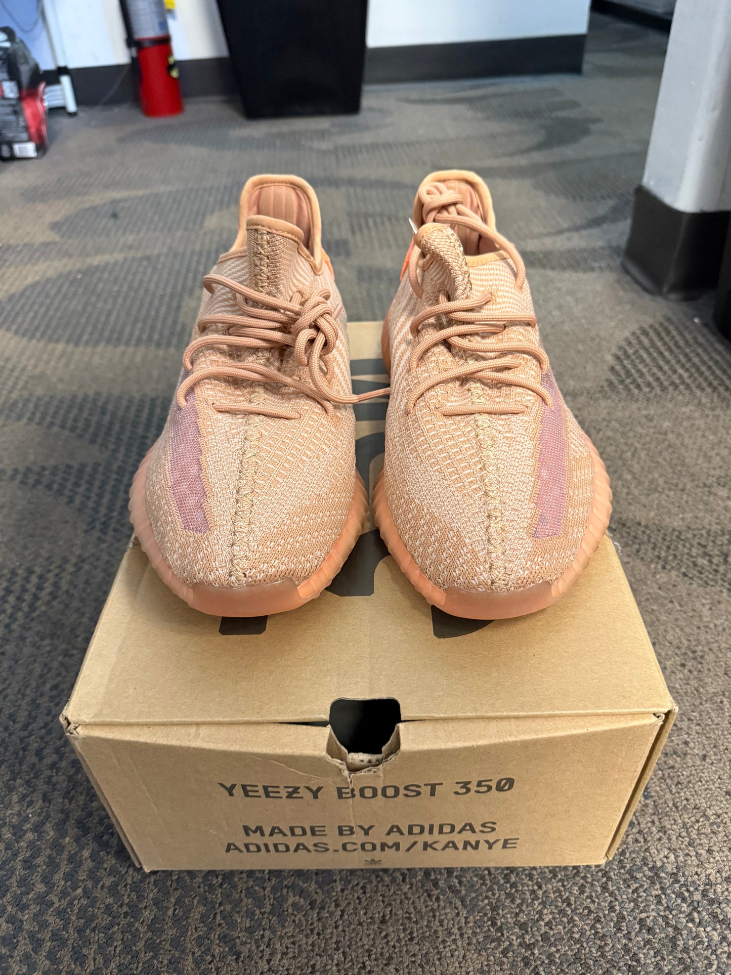 adidas Yeezy Boost 350 V2 Clay SZ 11.5
