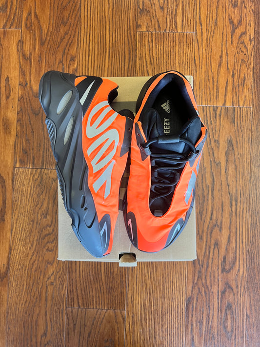 Yeezy 700 MNVN SZ 7.5