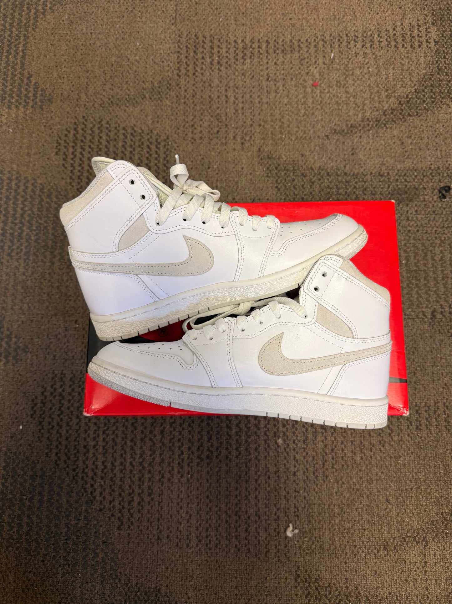 Jordan 1 Retro High '85 Neutral Grey SZ 9