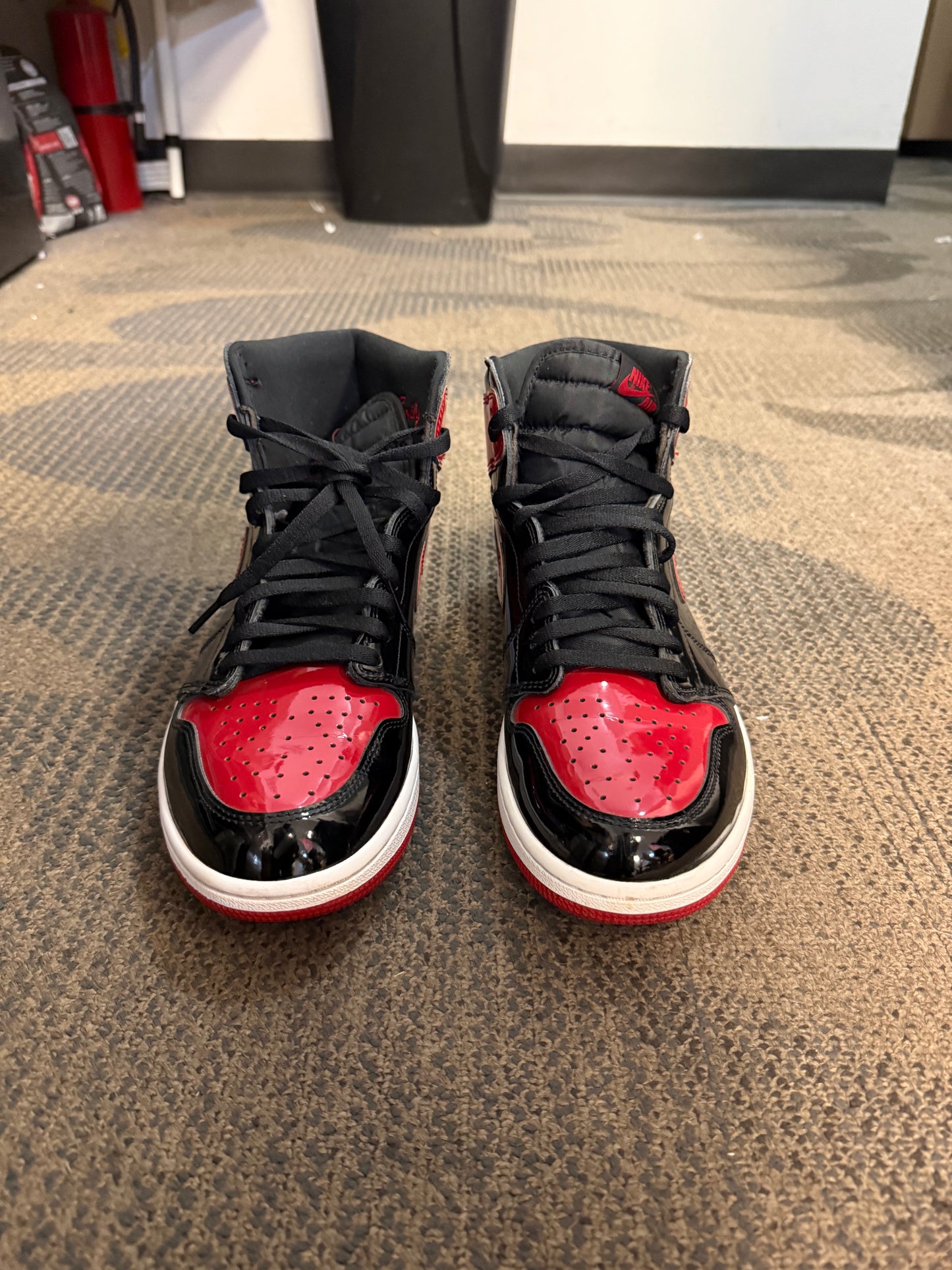 Jordan 1 Retro High OG Patent Bred SZ 12