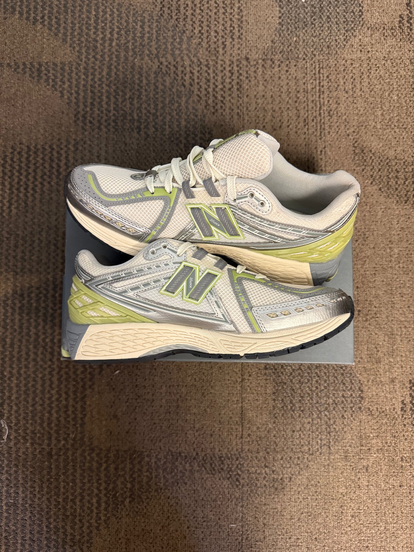 New Balance 1906R Yellow Parchment Sz 10