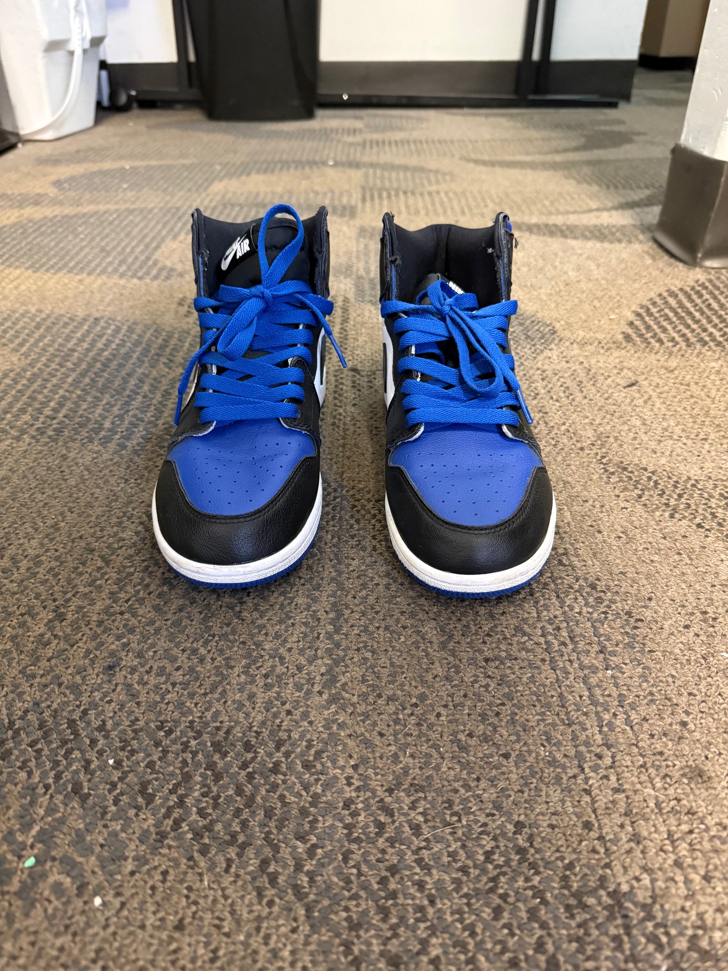 Jordan 1 Retro High Royal Toe SZ 7Y