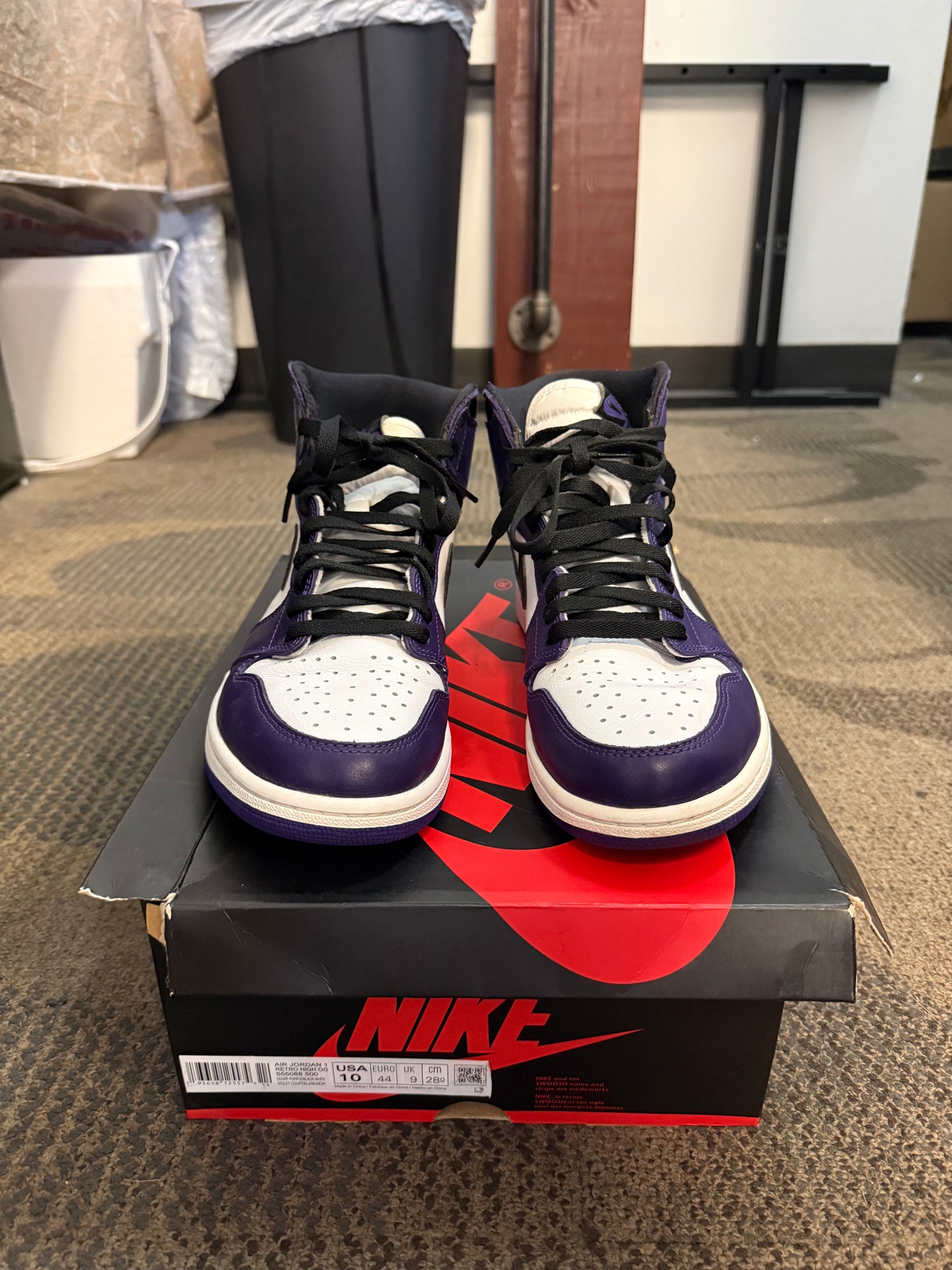 Jordan 1 Retro High Court Purple White SZ 10