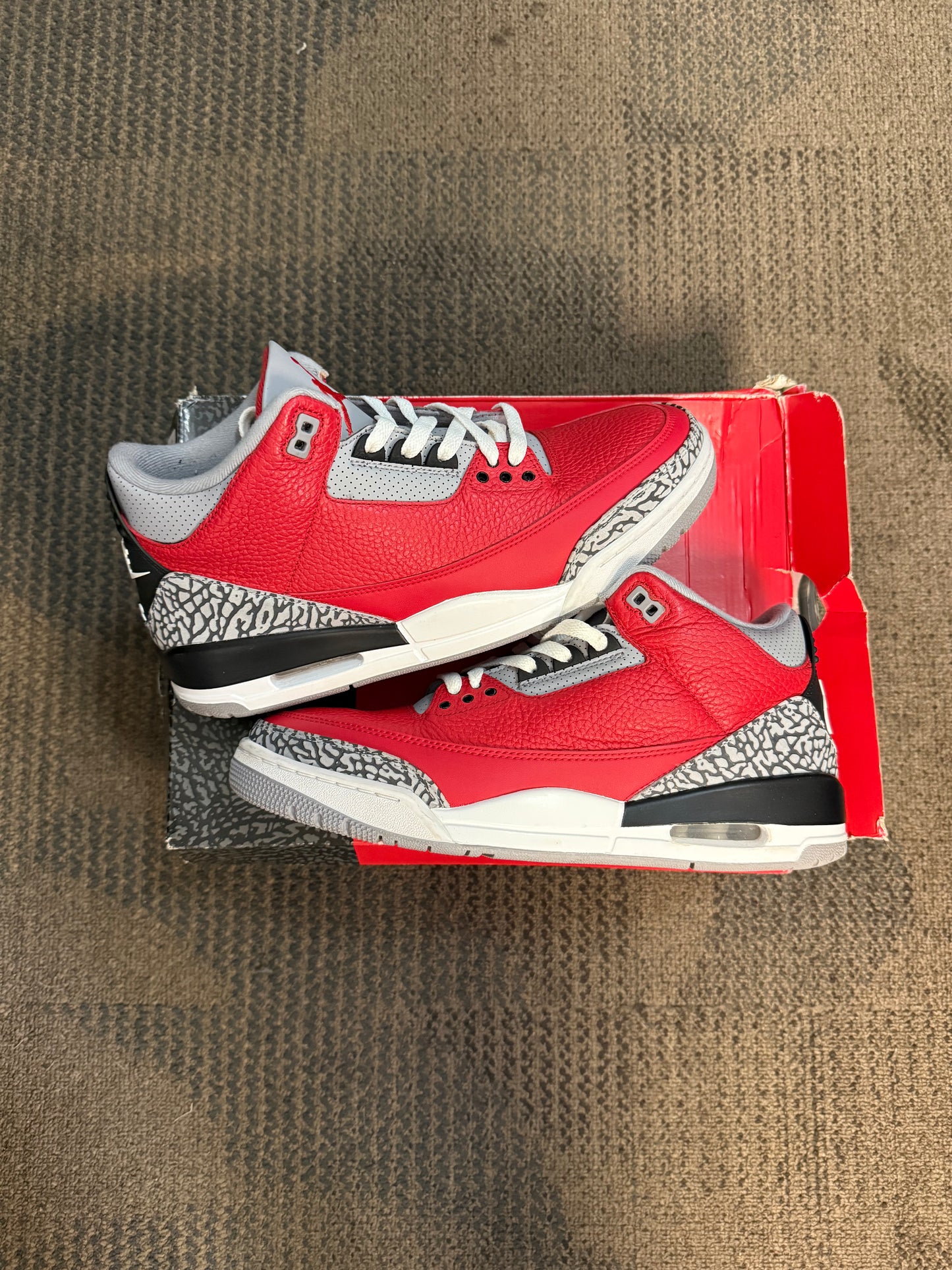 Jordan 3 Retro SE Unite SZ 11