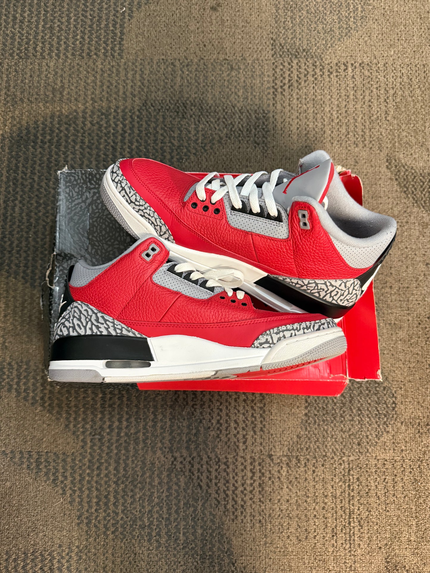 Jordan 3 Retro SE Unite SZ 11
