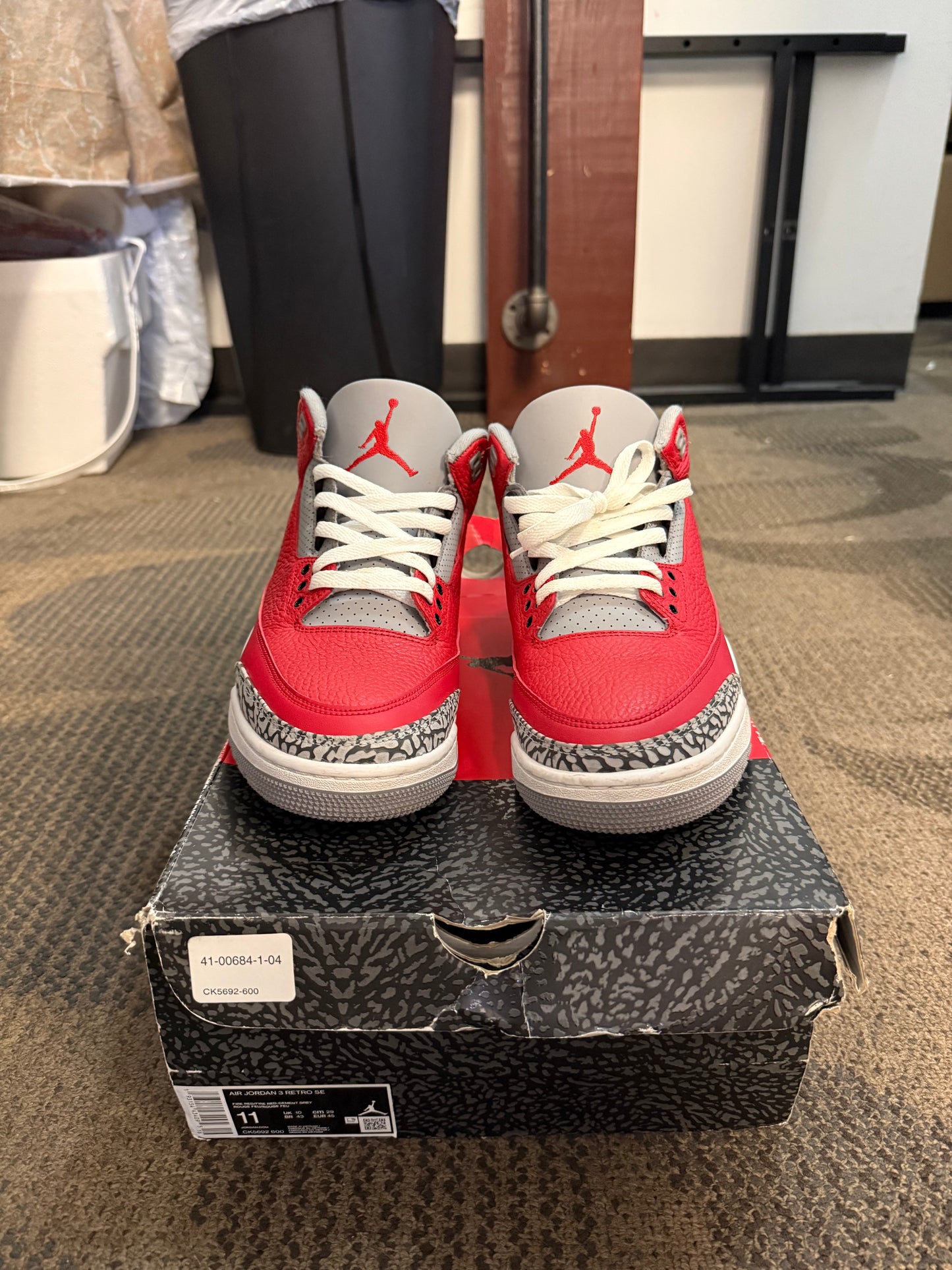 Jordan 3 Retro SE Unite SZ 11