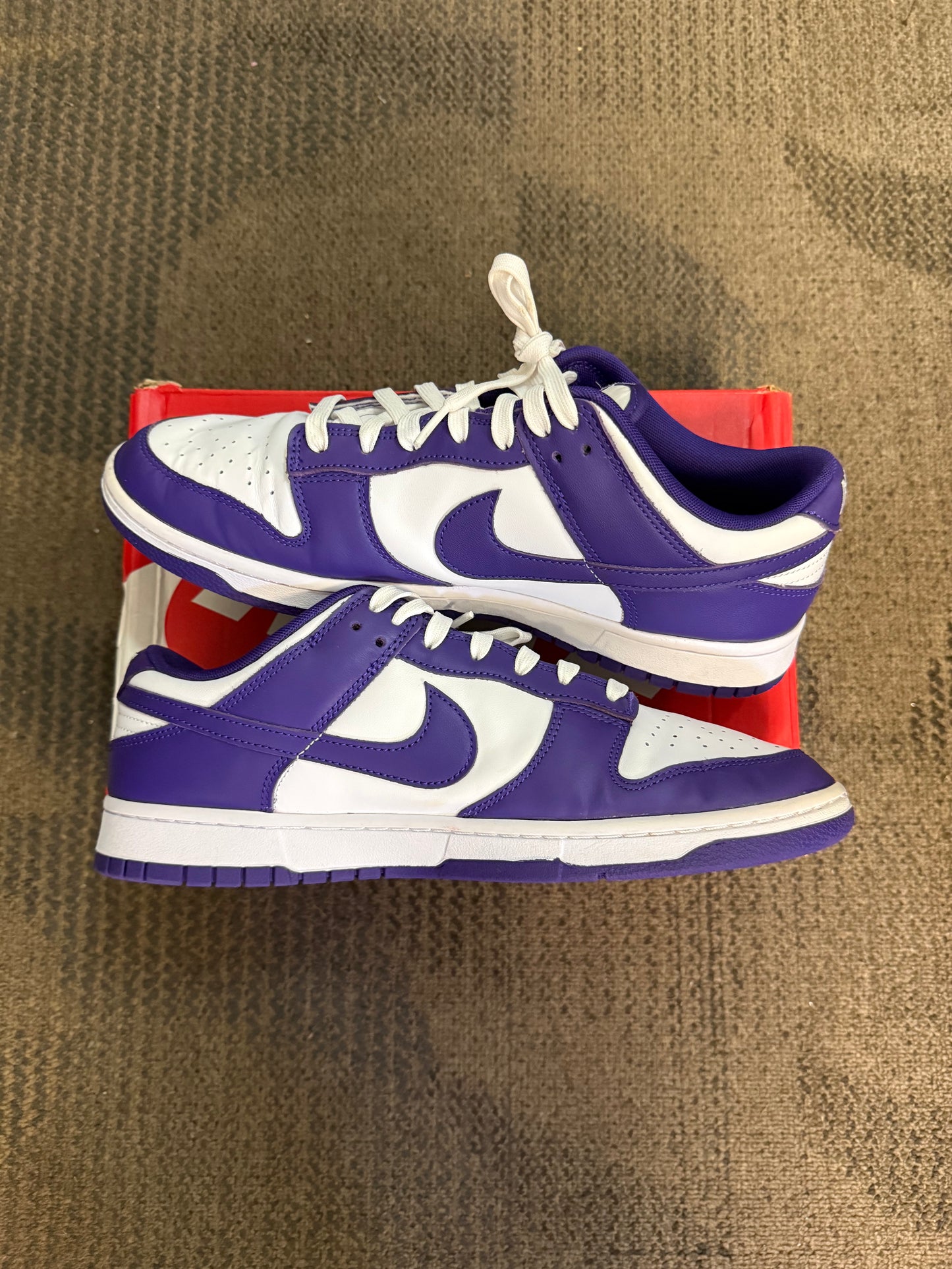Nike Dunk Low Championship Court Purple SZ 12