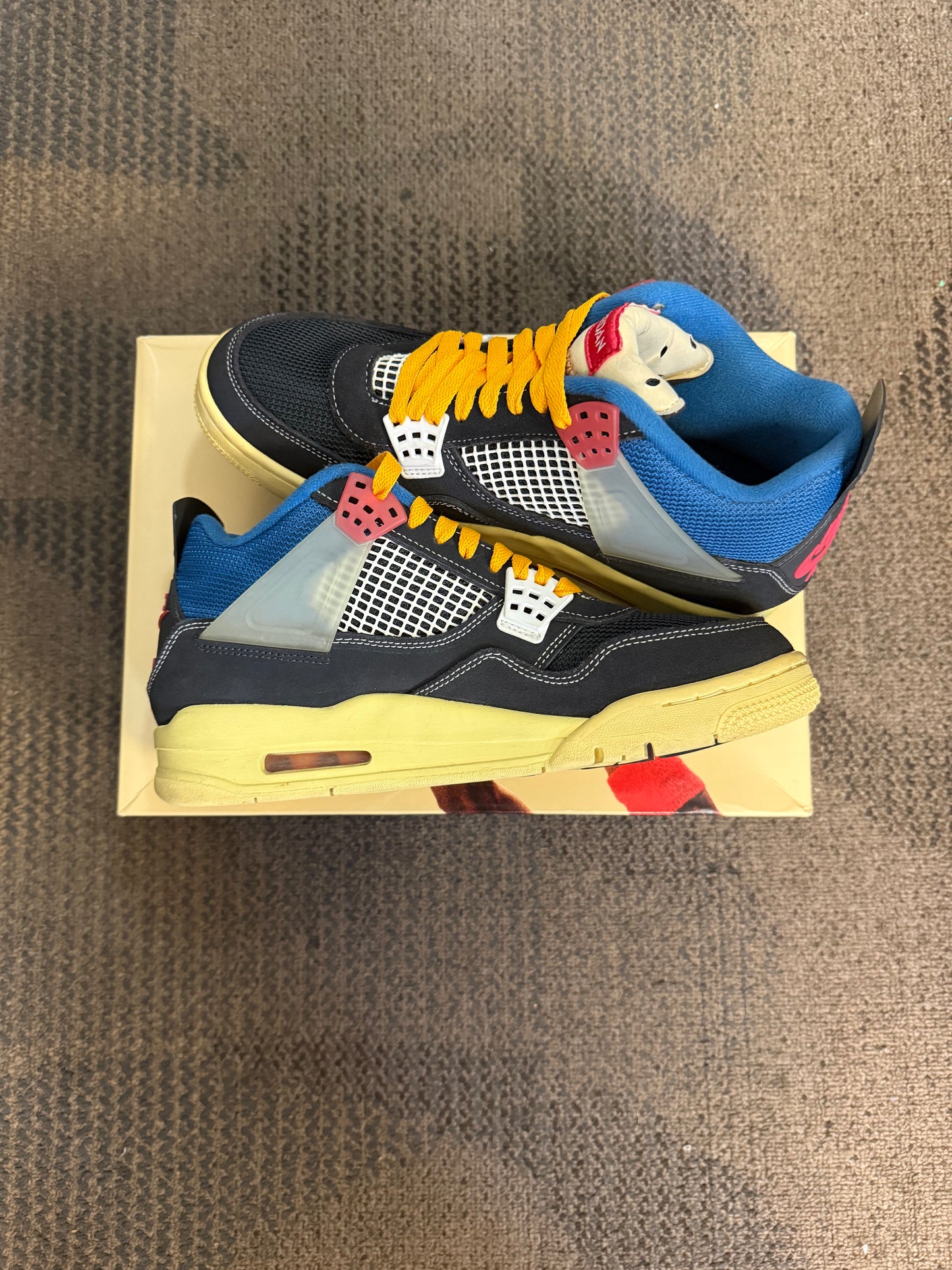 Jordan 4 Retro Union Off Noir SZ 9