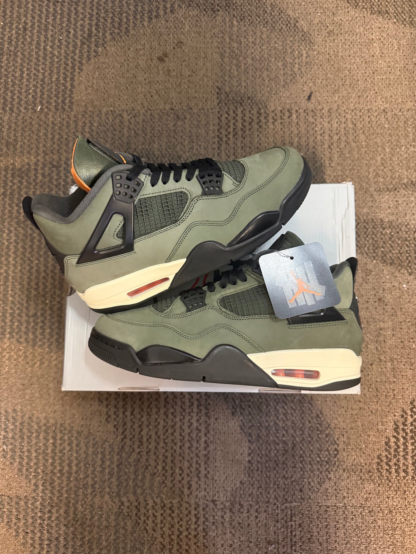Jordan 4 Retro OG SP Undefeated (2025) SZ 10