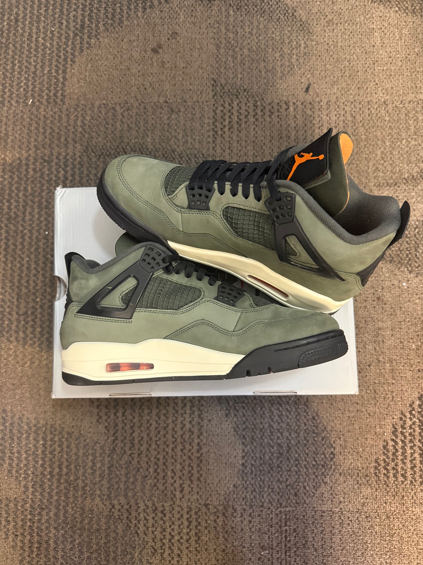 Jordan 4 Retro OG SP Undefeated (2025) SZ 10