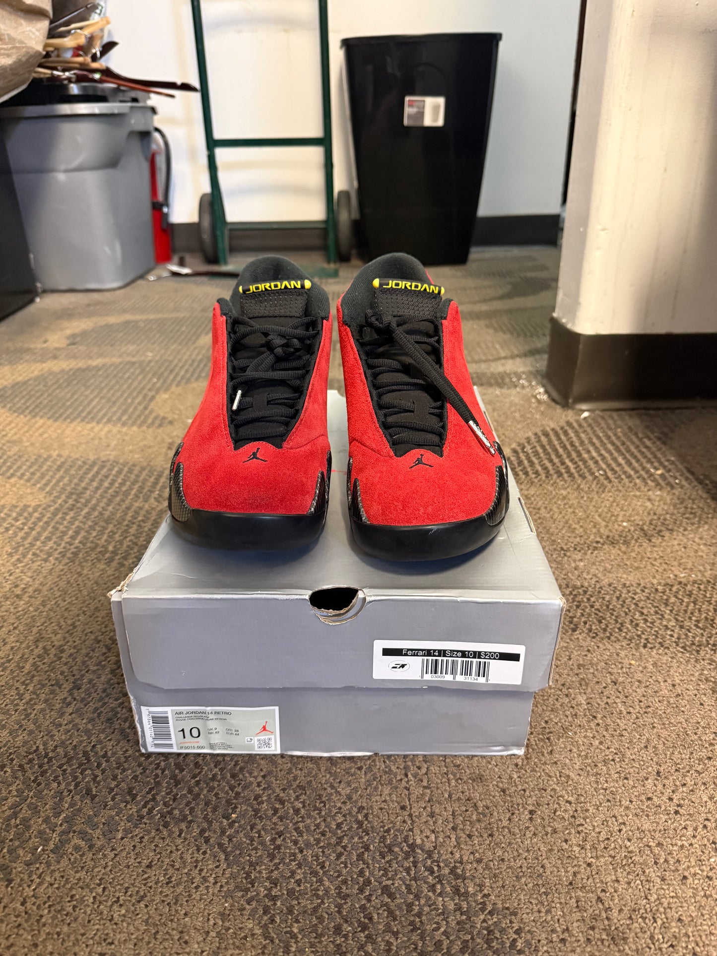 Jordan 14 Retro Ferrari (2025) SZ 10