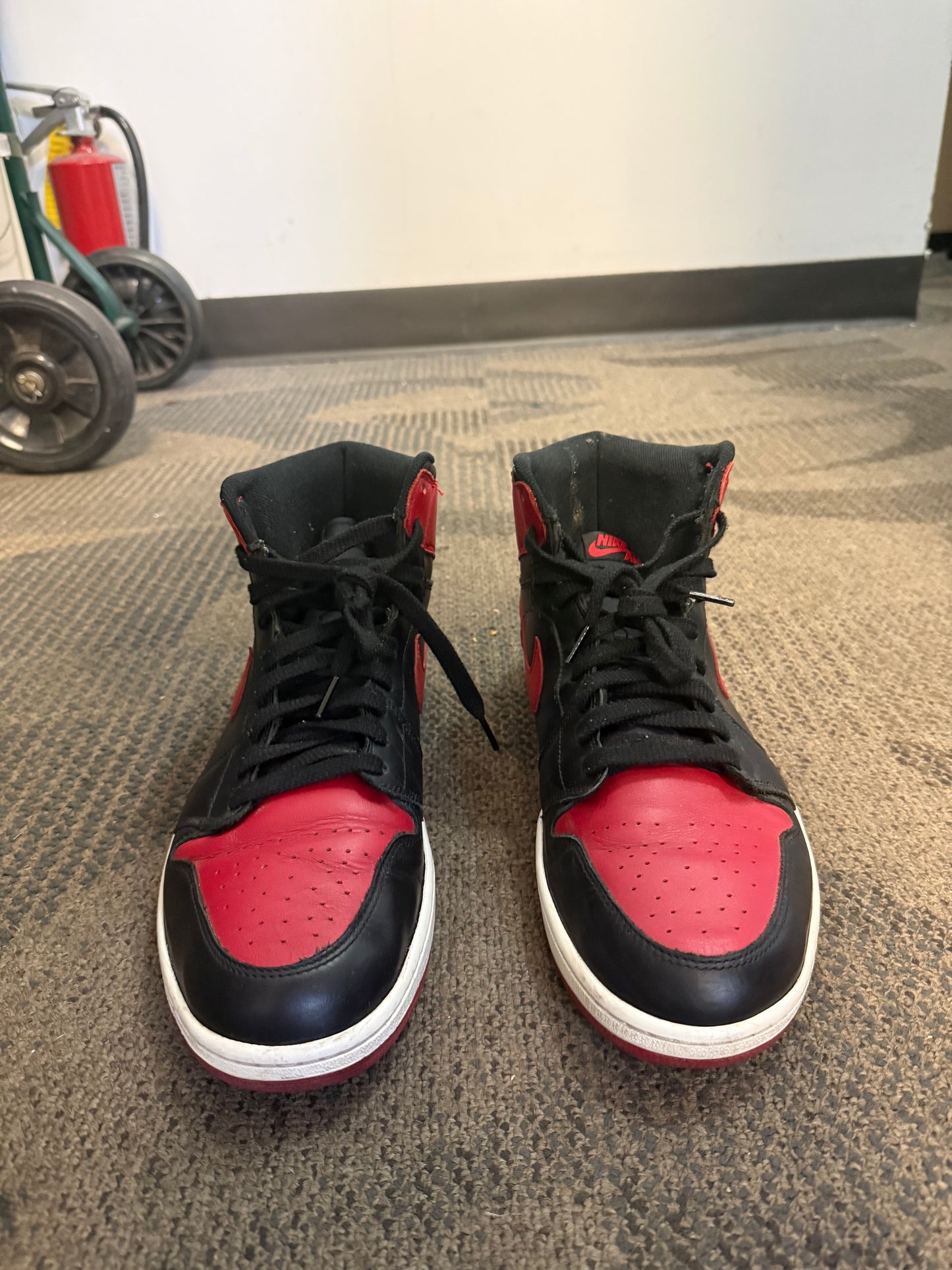 Jordan 1 Retro Bred (2013) SZ 13