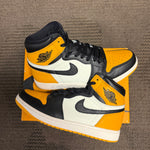 Air Jordan 1 Retro High Taxi SZ 9.5
