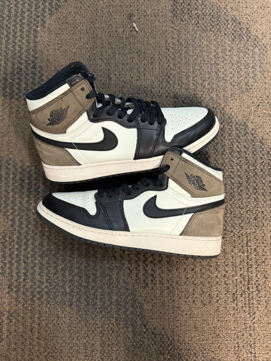 Jordan 1 Retro High Dark Mocha SZ 7