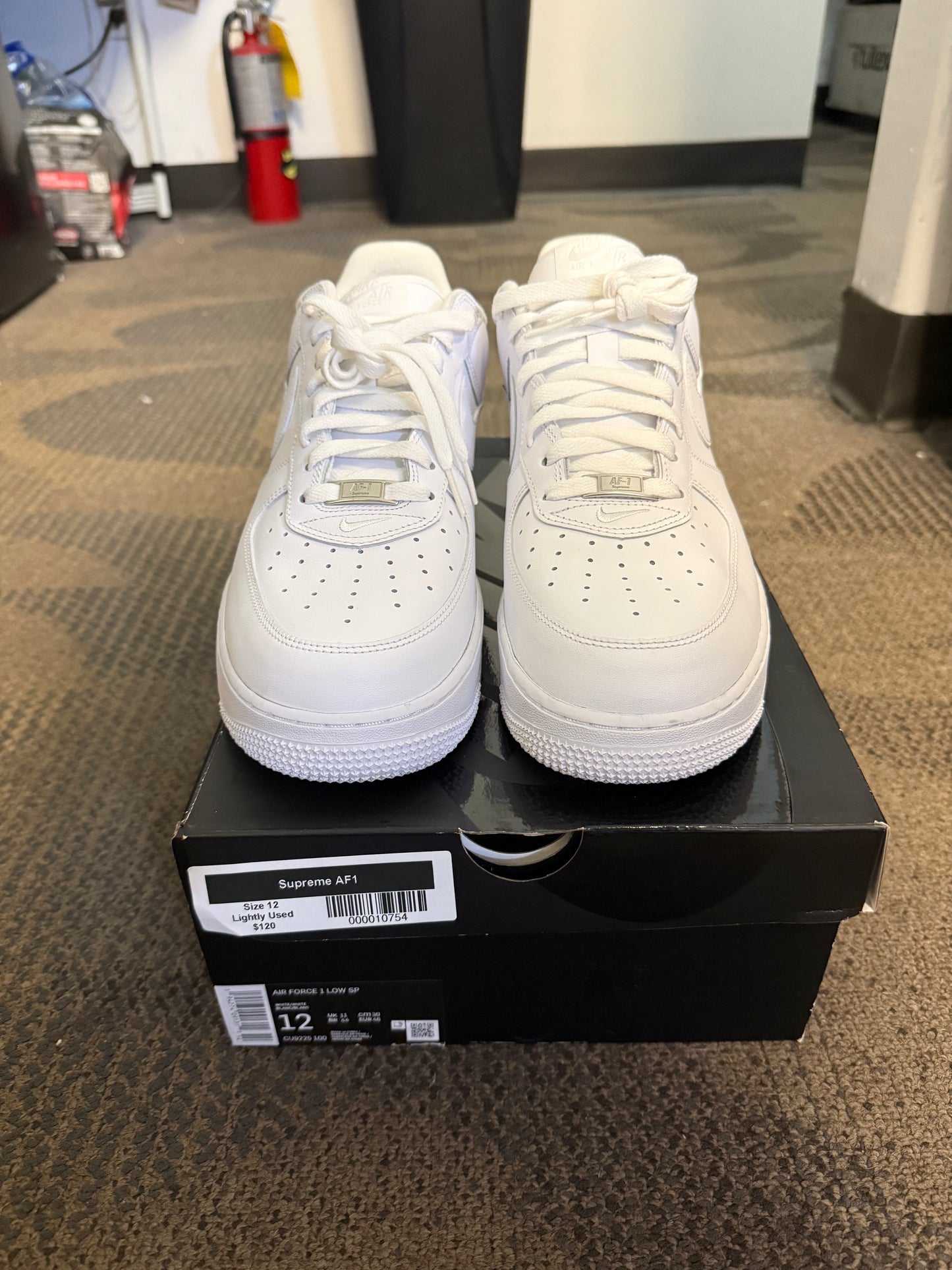 Nike Air Force 1 Low Supreme White SZ 12