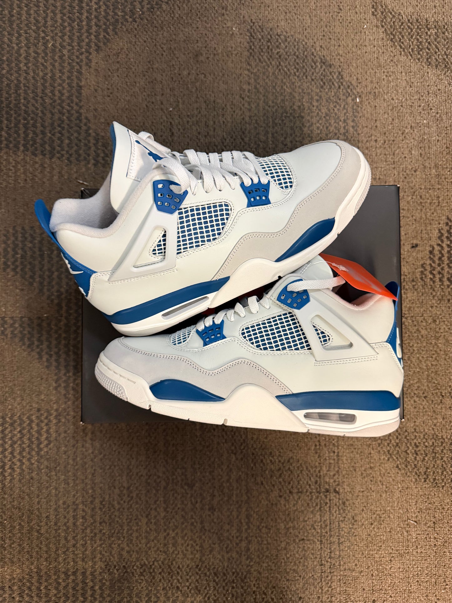 Jordan 4 Retro Military Blue (2024) SZ 11
