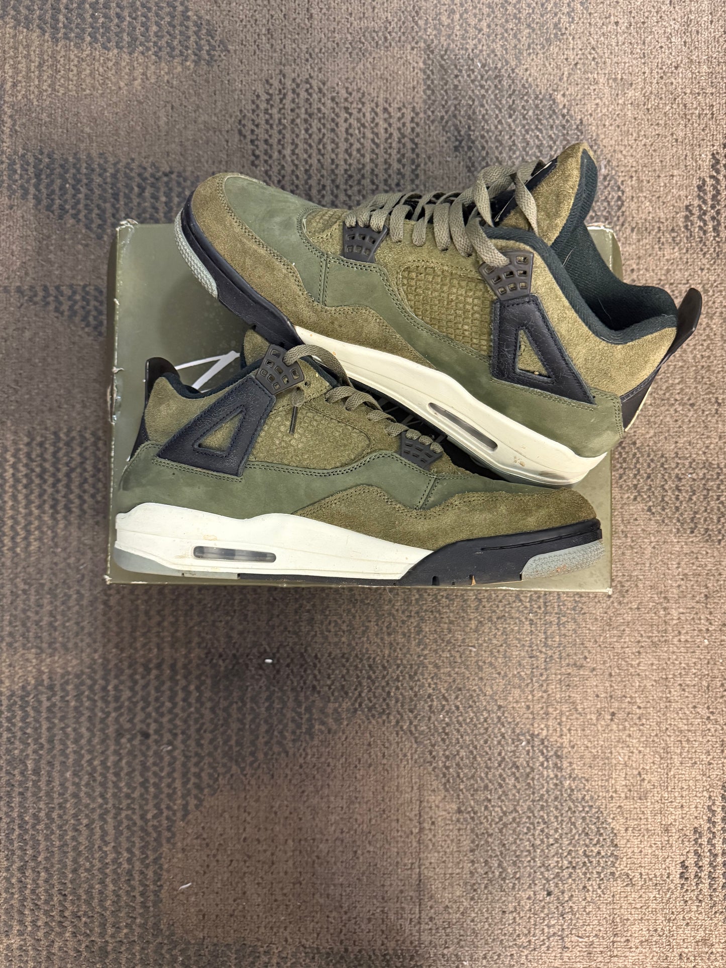 Jordan 4 Retro SE Craft Medium Olive SZ 12
