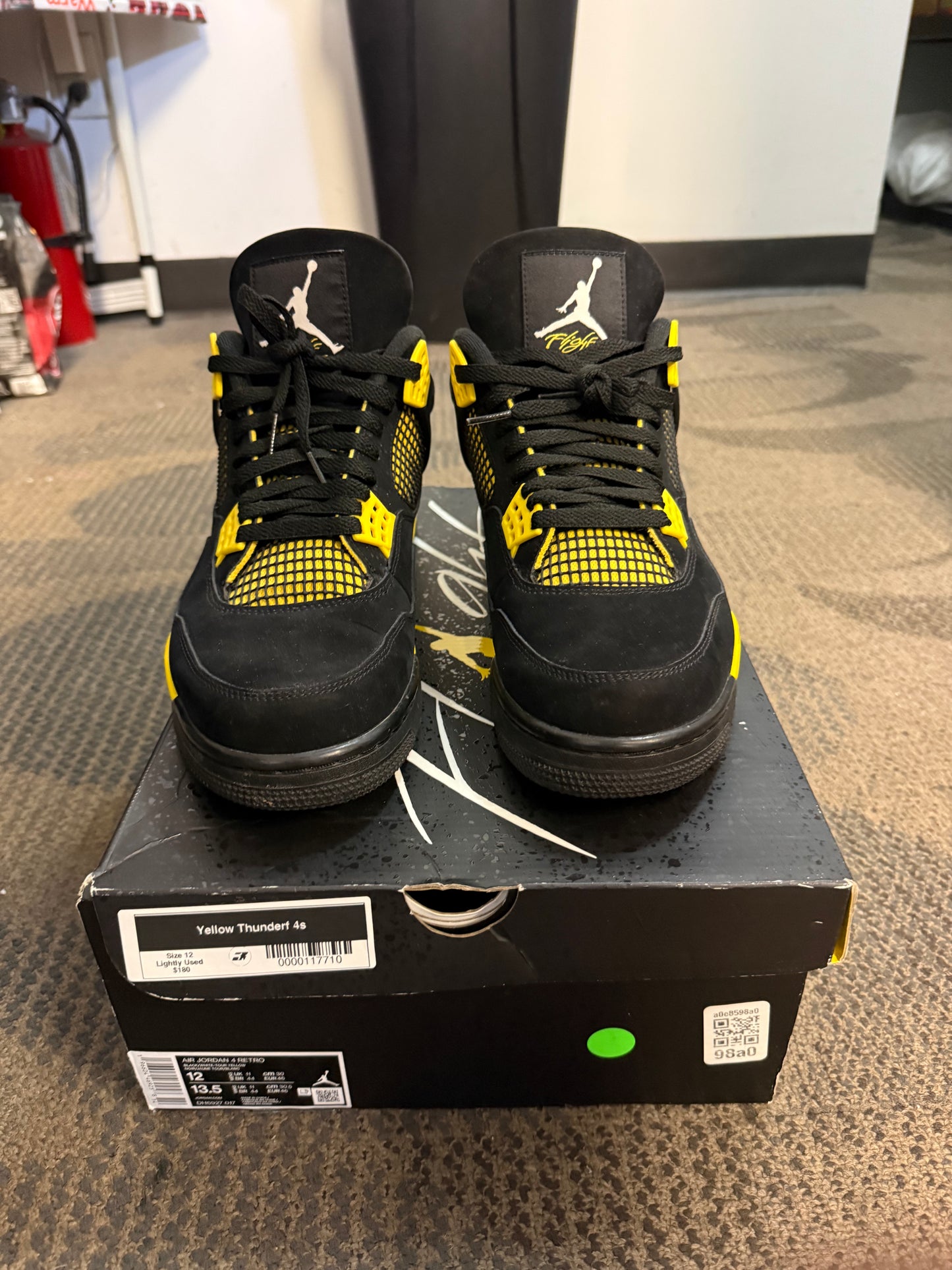 Jordan 4 Retro Thunder (2023) SZ 12