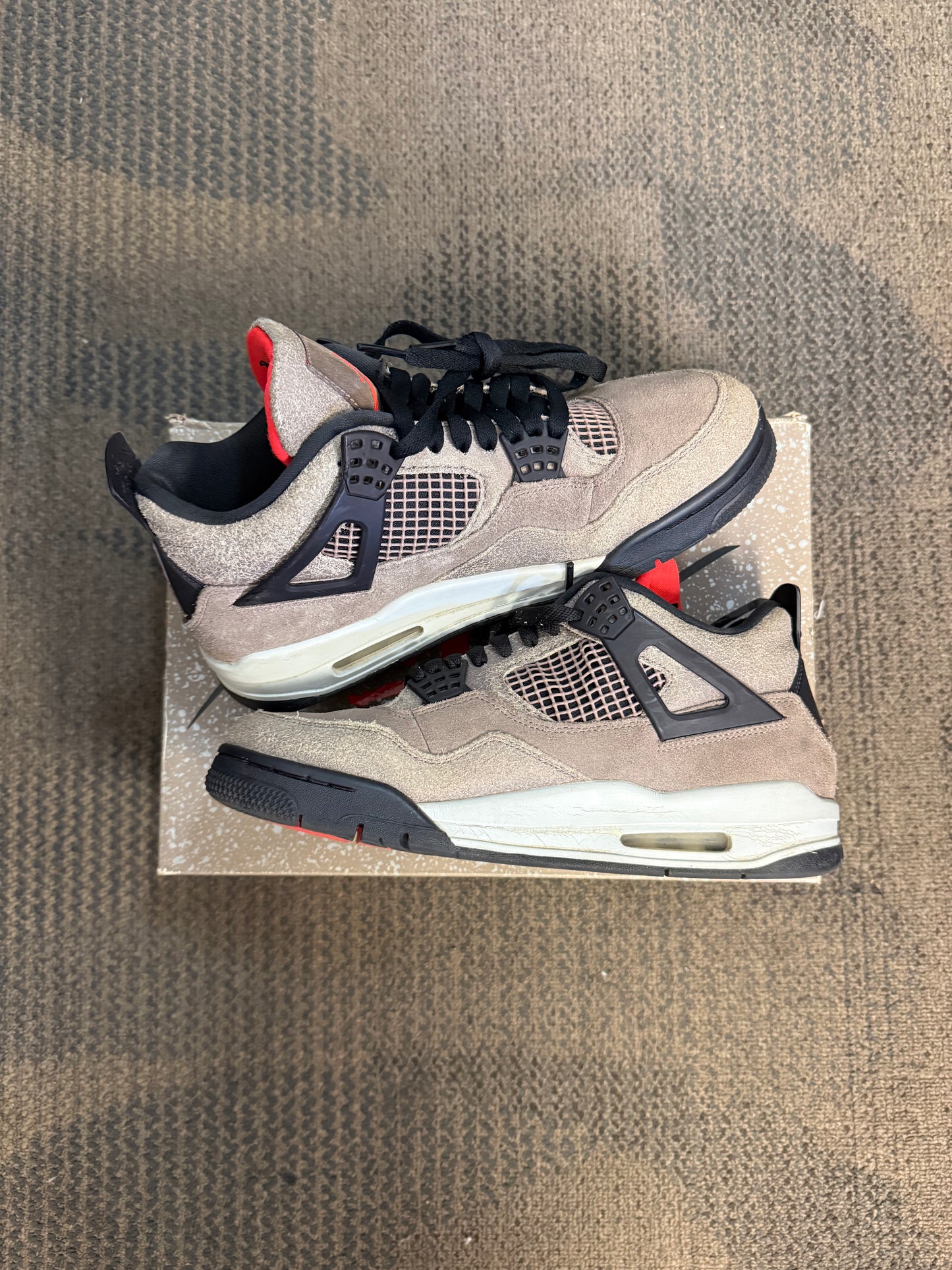 Jordan 4 Retro Taupe Haze SZ 8.5