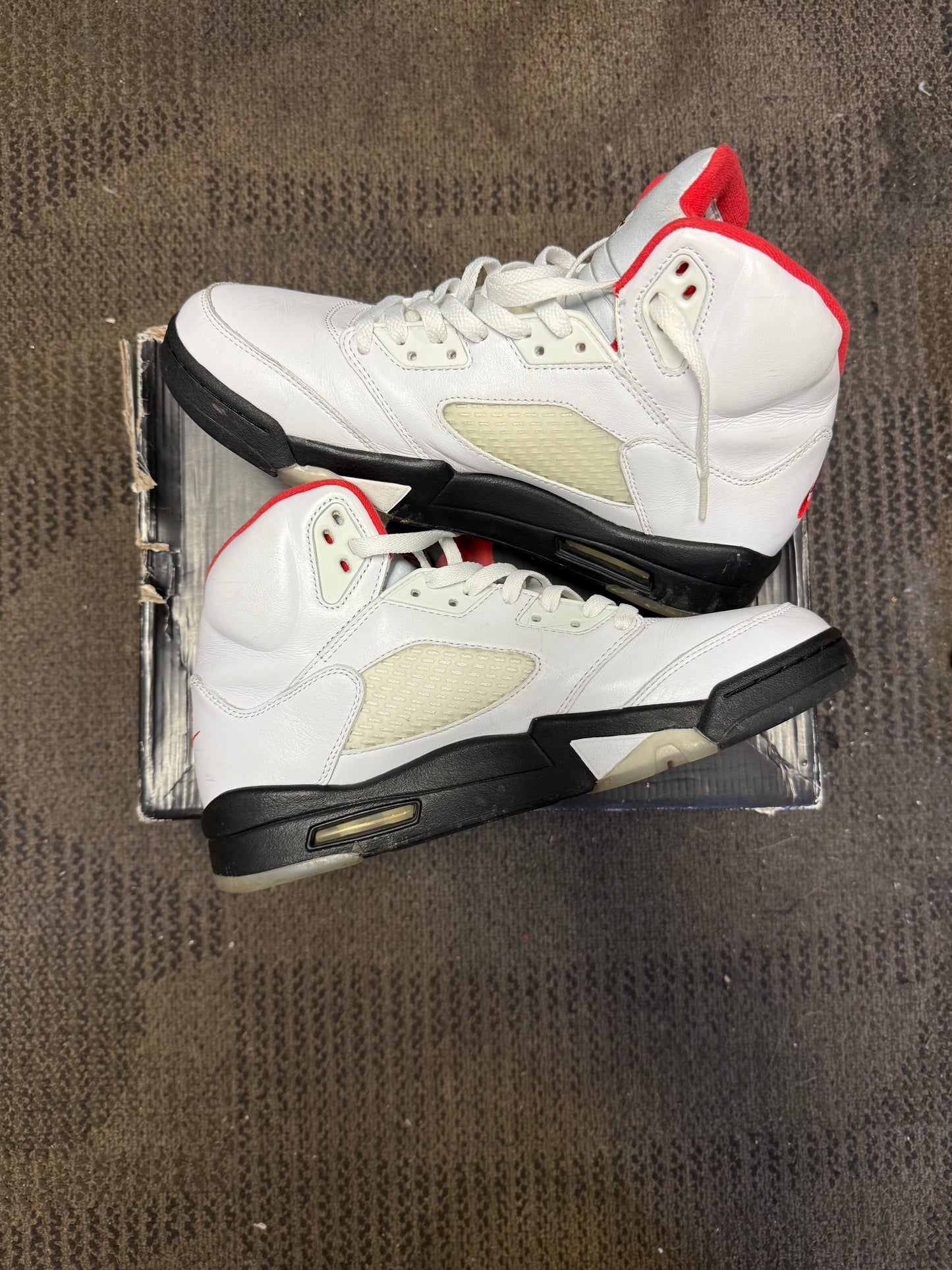 Jordan 5 Retro Fire Red Silver Tongue (2020) SZ 10